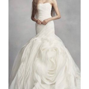Vera Wang Organza Wedding Dress Size 8 NWT